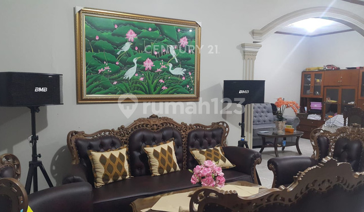 Strategic House by the Main Road in Taman Cimanggu Bogor 2