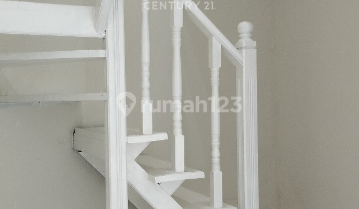 Ready-to-Live Home Near City Center In Baranangsiang Indah Bogor Ready-to-Live Home Near City Center In Baranangsiang Indah Bogor