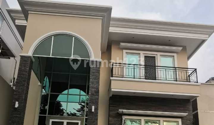 Luxury Ready-to-Occupy House in a Cluster at Sentul City Bogor with Close Access to the Toll Road