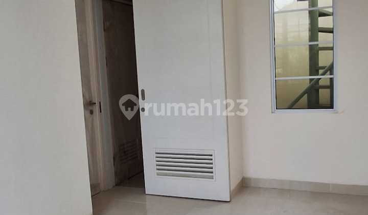 Dijual Rumah Baru  Cluster Amarillo Gading Serpong 2