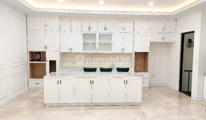 dapur rumah 2 lantai di clauster