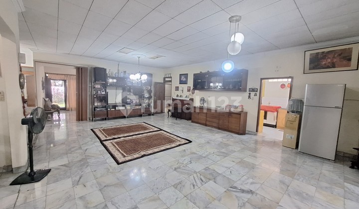 RUMAH ASRI DALAM KOMPLEK DI KEMANGGISAN PALMERAH BEBAS BANJIR