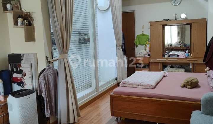 Hunian Nyaman dan Elegan di Sutera Flamboyan Dekat Mall Alam Sutera & Akses Tol