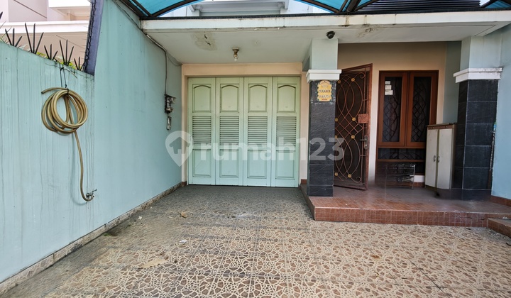 Rumah 2 Lantai Tanjung Duren, Grogol Pertamburan Jakarta Barat Furnished Dekat Akses Toll 1