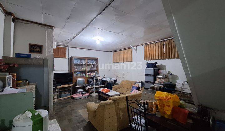 Rumah Unfurnished di Kebayoran Baru, Jakarta Selatan Luas 200meter 1