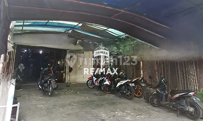 Ruko pinggir jalan raya untuk usaha dan tempat tinggal Ciputat timur, tangerang selatan