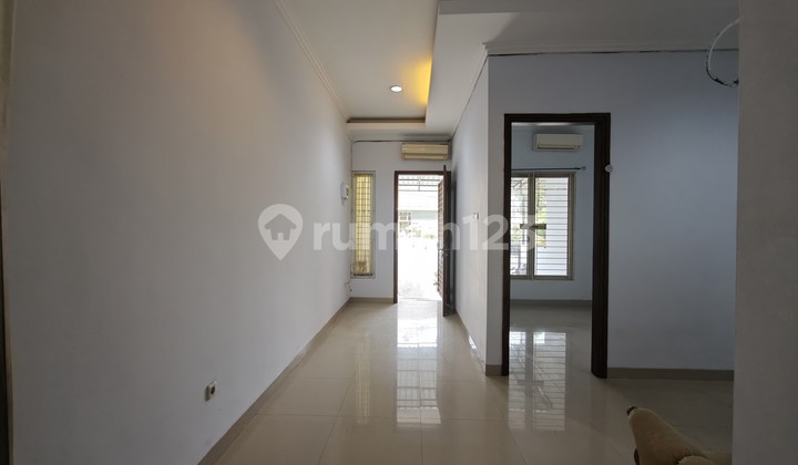 Rumah Jakarta Barat Duri Kepa Dekat Akses Toll Kebon Jeruk