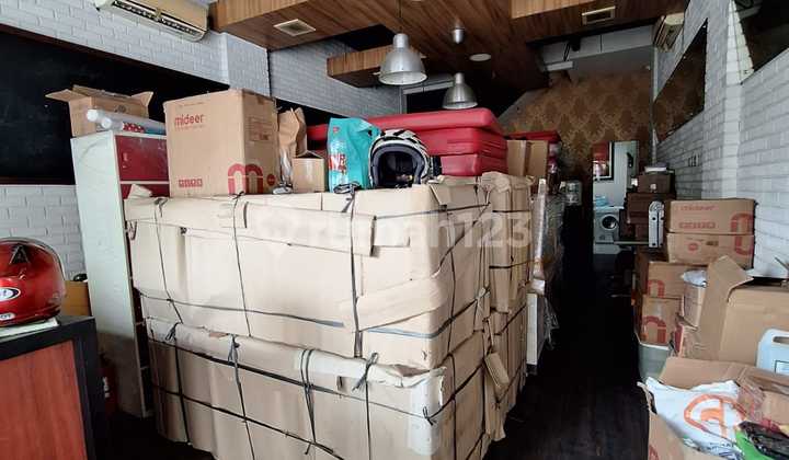 Ruko di gandaria dekat akses jalan raya dan dekat dengan apartemen one park cocok untuk kantor atau usaha Ruko di gandaria dekat akses jalan raya dan dekat dengan apartemen one park cocok untuk kantor atau usaha