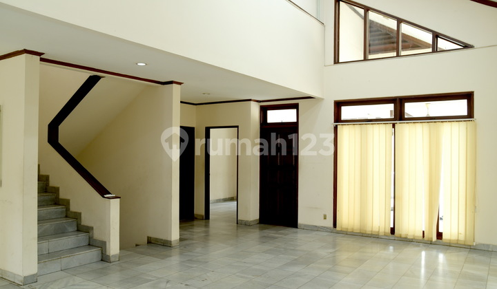 DIJUAL DAN DISEWAKAN RUMAH ALA VILLA DI JAKARTA SELATAN 2