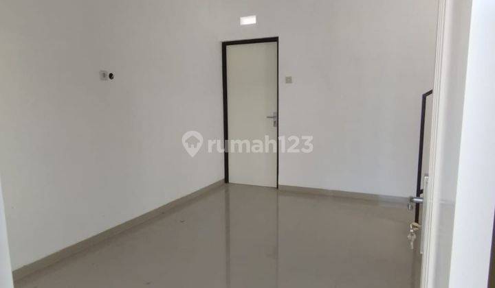 Rumah 2 lantai dekat kampus 2