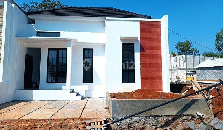 Rumah minimalis modern di banyumanik luas 80 meter 1