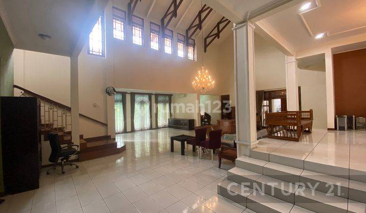 Rumah Modern 2 Lantai Dengan Private Pool Dalam Compound Pejaten 2