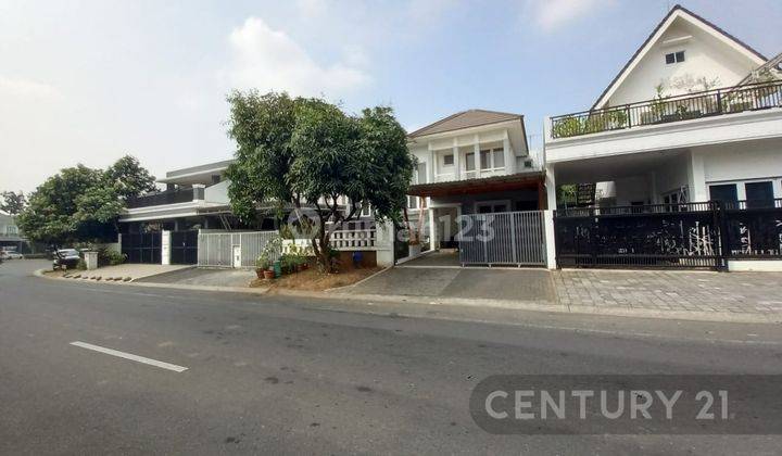 Rumah Lux Di Jalan Boulevard Kota Wisata Dekat Mall 2