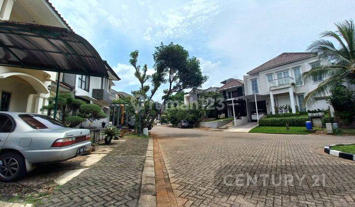 Rumah 2 Lantai Dalam Komplek Puri Sriwedari Cibubur 2