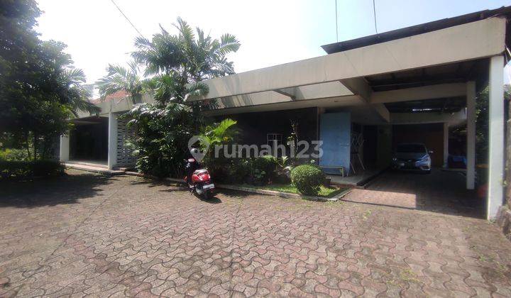 Rumah Dengan lahan luas di Fatmawati Jakarta Selatan 1