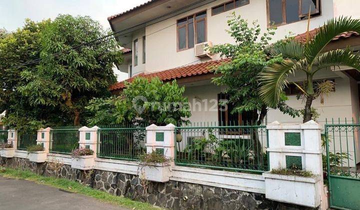 Rumah 2 Lantai Rajamantri
Lokasi asri dan tenang 1