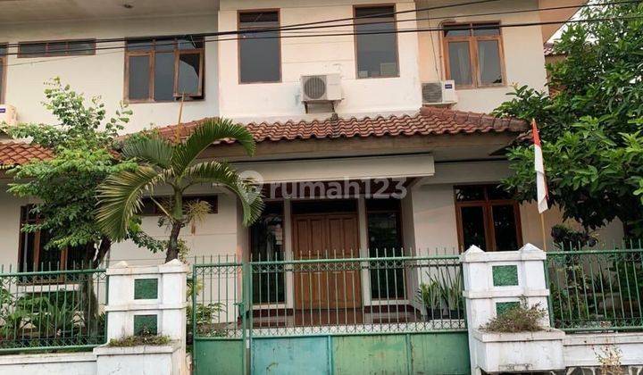 Rumah 2 Lantai Rajamantri
Lokasi asri dan tenang 2