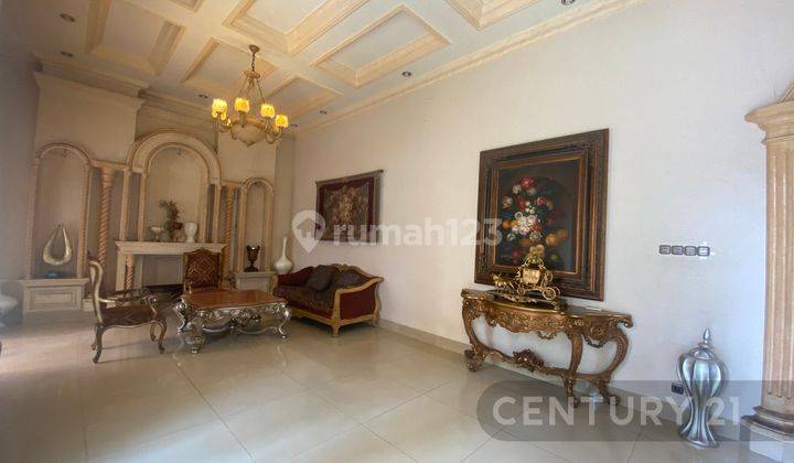 Rumah Semi Furnished 2,5 Lantai Di Kawasan Menteng 1