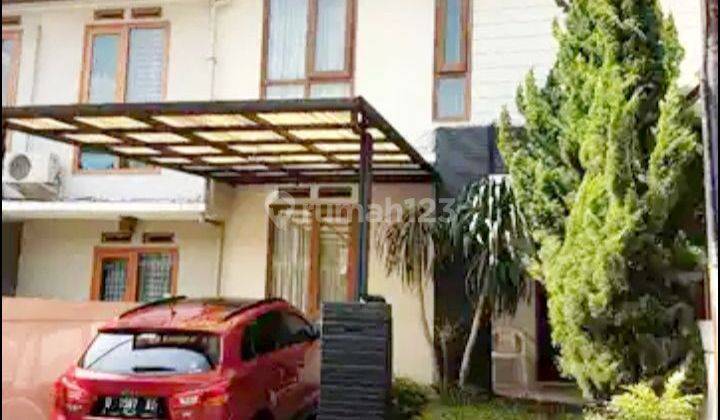 Rumah 2 Lantai Dekat Tol Pasteur Bandung Furnished 1