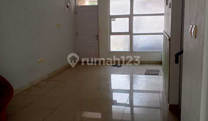 Dijual rumah siap huni lokasi strategis dan nyaman harga terbaik 2