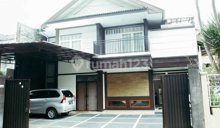 For Rent House Setiabudi Strategic Location and Comfortable Best Price