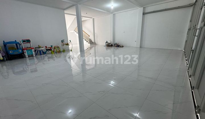 For rent Commercial space in Cikutra, strategic location, best price.