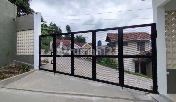 For Sale Luxury House Main Road Garut Spacious And Comfortable Best Price