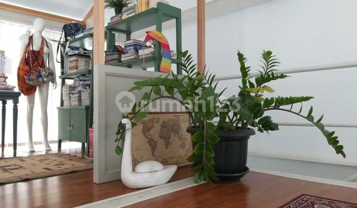 Disewakan rumah mewah 2 lantai +kolam renang lokasi cigadung strategis harga terbaik Disewakan rumah mewah 2 lantai +kolam renang lokasi cigadung strategis harga terbaik