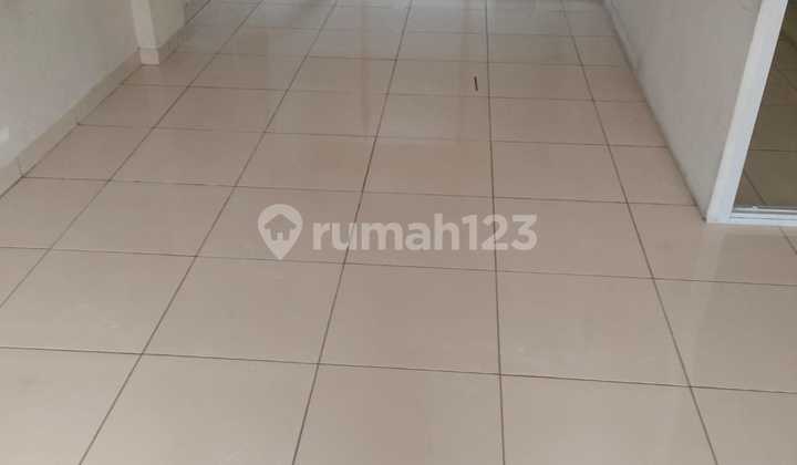 Disewakan Cepat Ruko 3,5 Lantai @ Bsd