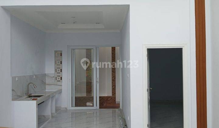 Dijual Cepat rumah cantik 2 lantai di Taman Ubud Permata Timur Lippo Karawaci 2