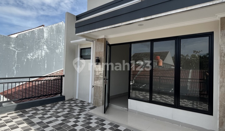 Rumah Baru Langsung Huni Di Regency Melati Mas 2