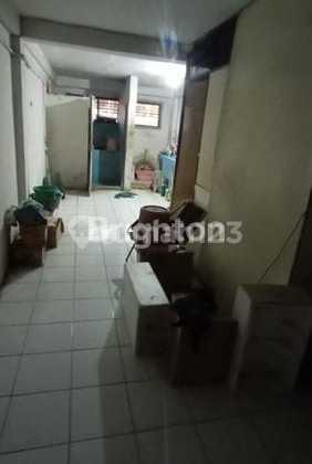 RUKO 2,5 LANTAI Siap Pakai AREA PETERONGAN SEMARANG 1