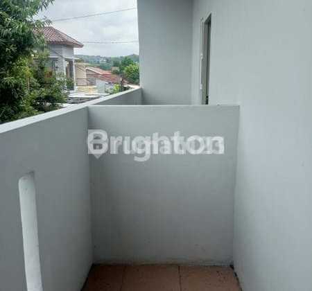 RUMAH 3 LANTAI SIAP PAKAI AREA GAJAHMUNGKUR SEMARANG 2