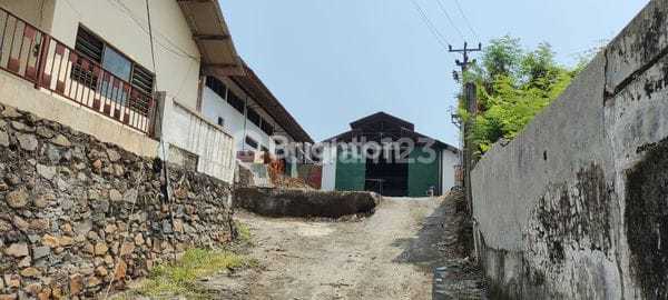 GUDANG SIAP PAKAI AREA NGALIYAN SEMARANG 1