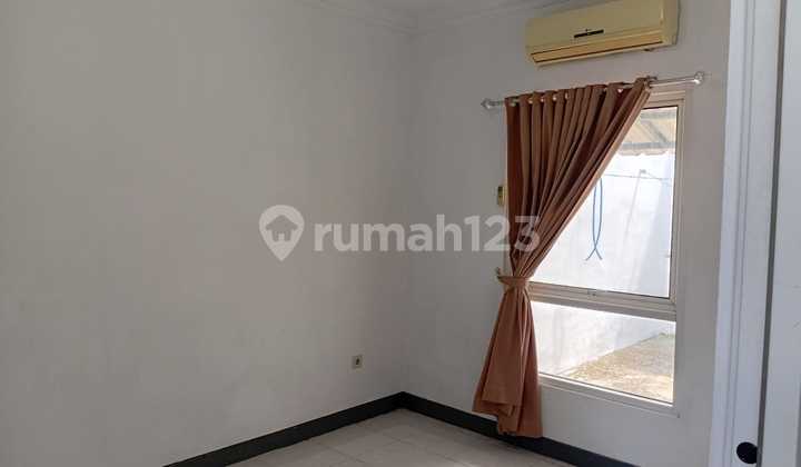 Ready-to-Occupy House in Manyaran Area, Semarang 1