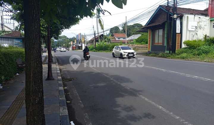 Ready-to-Use Shop on Jl Semarang Solo, Area 300 m²