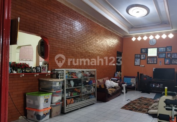 Rumah 2 Lantai Siap Huni Area Ngesrep Banyumanik Semarang 1