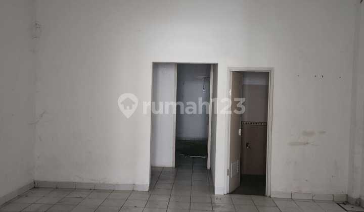 Ready-to-Use 1-Story Shophouse in Pusponjolo Area, Semarang 2