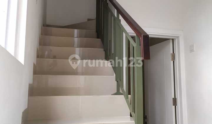 2-Storey House Ready to Occupy in Simongan Area, Semarang 1