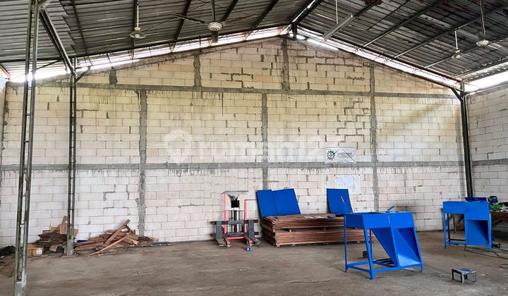 Ready-to-Live Warehouse Area Ketapang Kendal Semarang