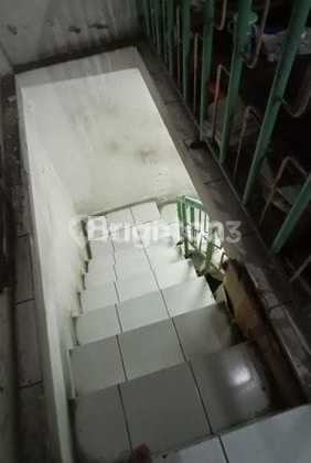 RUKO 2,5 LANTAI Siap Pakai AREA PETERONGAN SEMARANG 2