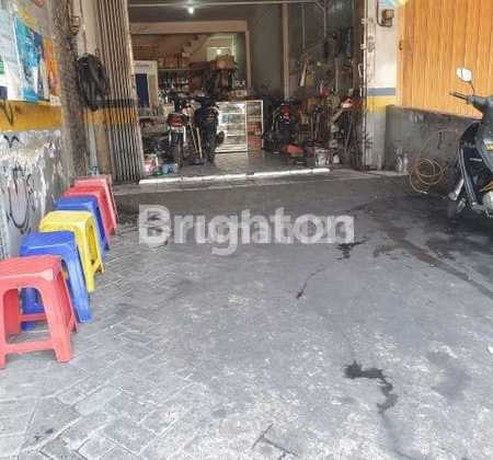 Two-Story Shop House Ready for Use in Bendungan Sutami Area, Lowokwaru, Malang.