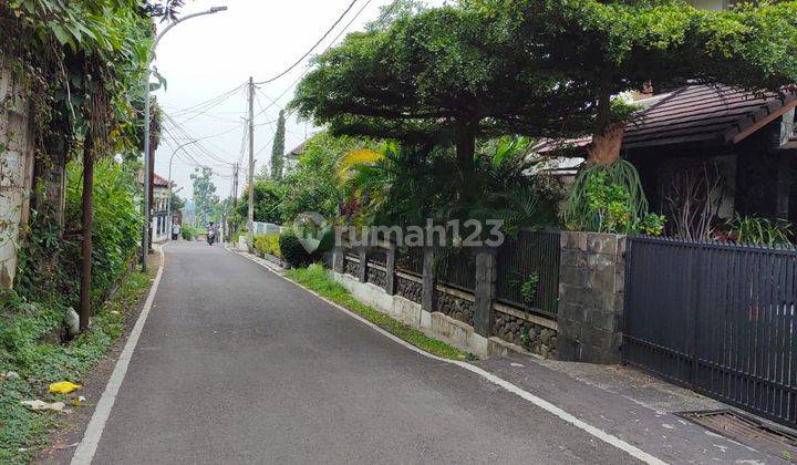 Dijual Rumah Luas Tanah Besar Dalam Komplek Cigadung, Dago 2