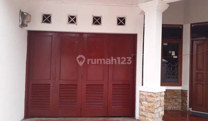 Dijual Rumah Bagus 2 Lantai di Turangga, 2