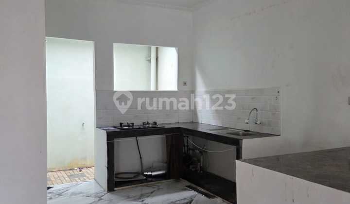 Disewakan Rumah 2 Lantai Siap Huni di Cluster Damar, Green Ara Residence, Harapan Indah, Beekasi 2