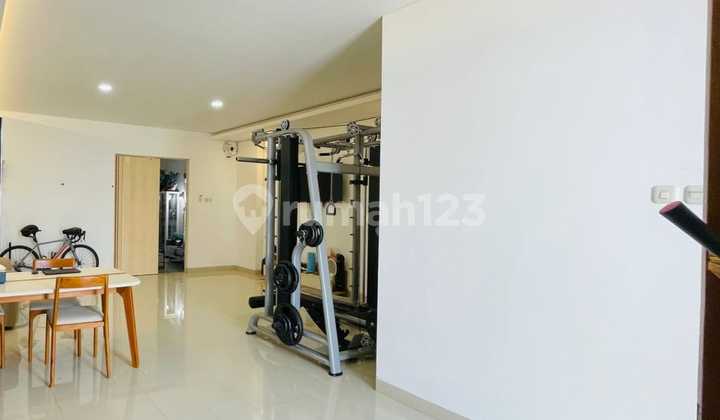 Dijual Rumah 2 Lantai  Sudah Renovasi Semi Furnish di Cluster balsa, Green Ara Residence, Tarumajaya, Bekasi.  Dekat Summarecon Crown Bekasi 2