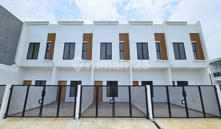 Dijual Rumah Baru 2 Lantai Modern Minimalis di Kota Harapan Indah, Bekasi 1