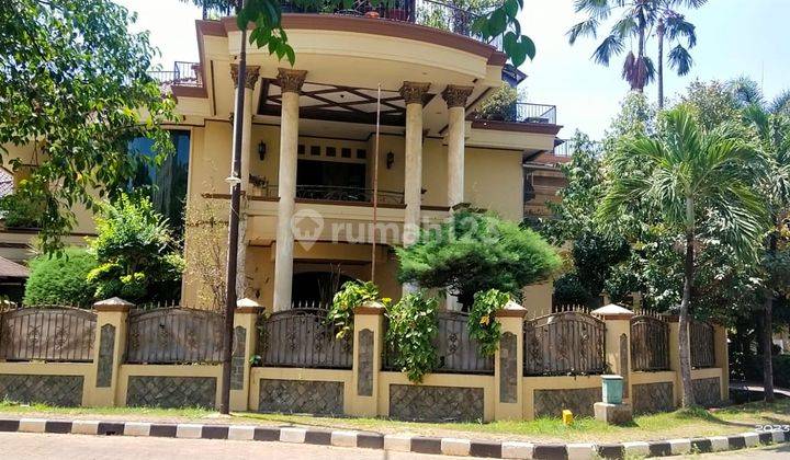 Dijual Cepat Rumah 2,5 Lantai Asri Dan Nyaman di Taman Century 1, Pekayon, Bekasi Selatan, Kota Bekasi 2