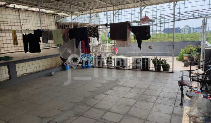 Cheapest Quick Sale 4-Storey Shop House on Mega Boulevard in Kota Harapan Indah, Bekasi 2