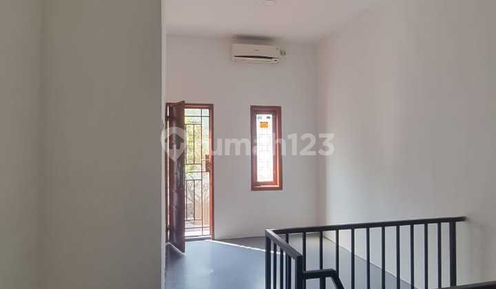 Dijual Rumah Siap Huni di Cluster Aralia, Kota Harapan Indah, Bekasi 2